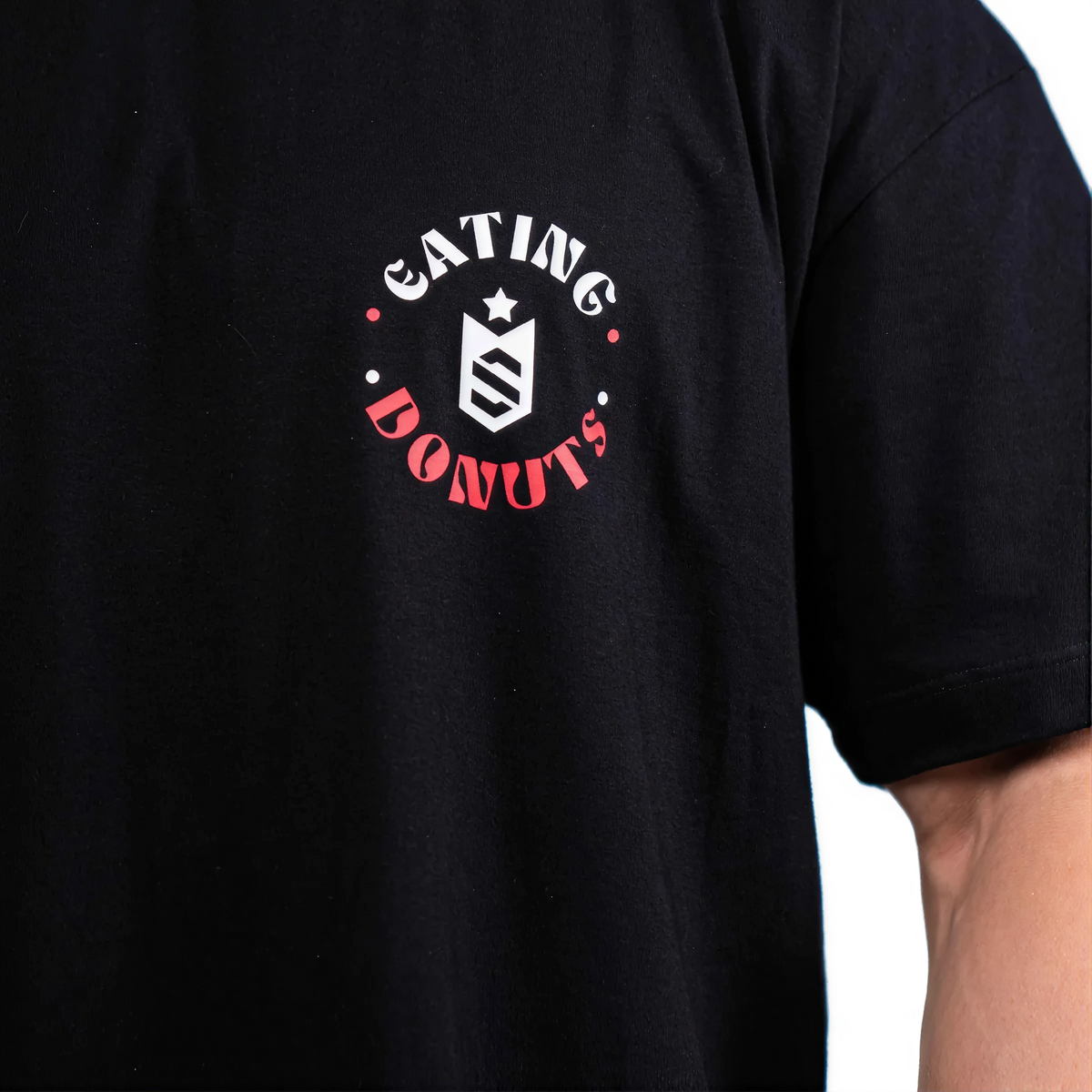 Camiseta Oversized Eating Donuts