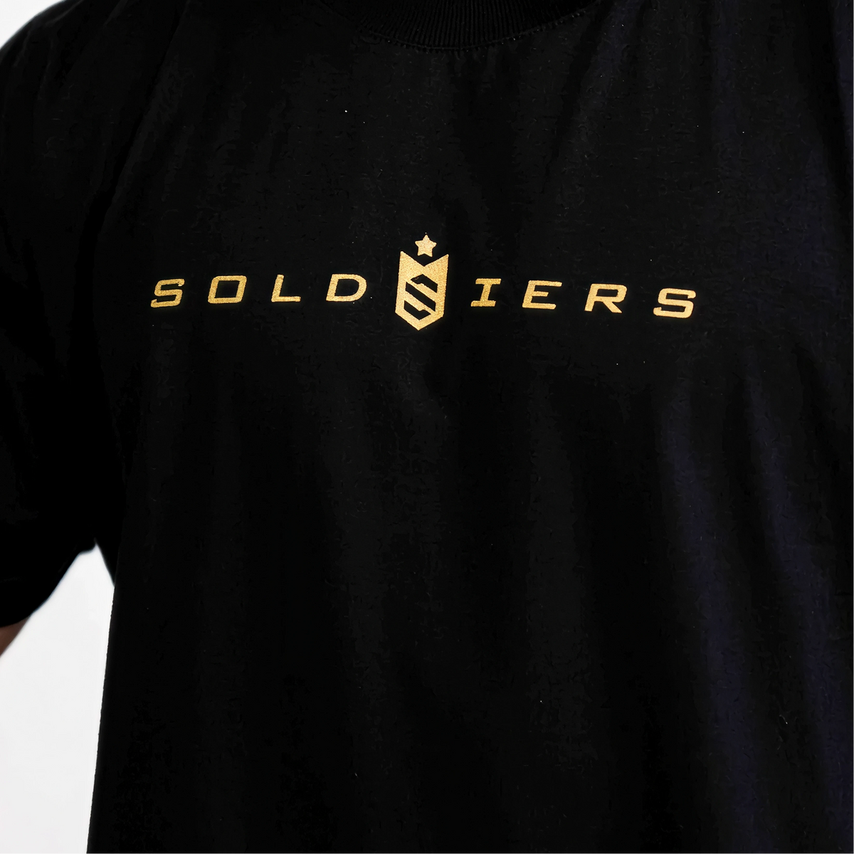 Camiseta Oversized Golden Emblem